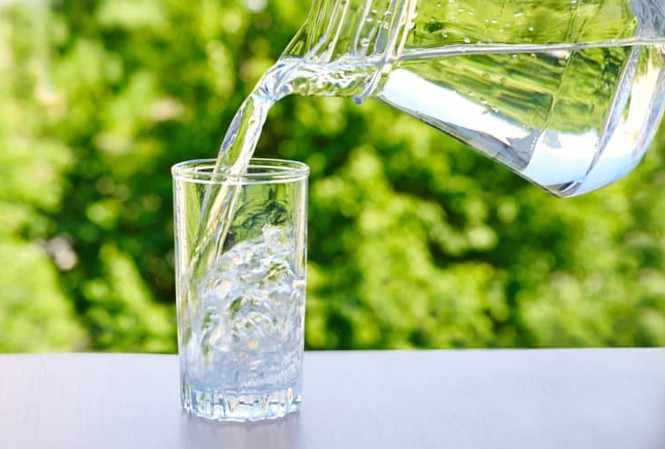 uống nước lọc giúp giải quyết rối loạn tiêu hóa